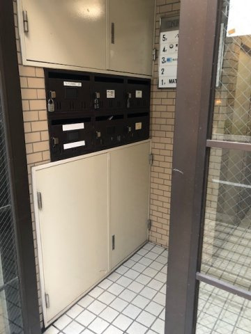 万代芝ビルのロビー