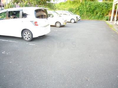 【駐車場】 | シティーハイムプレシオ | カースペースがあります