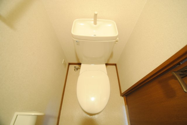 ヴェルドミール湯乃坂のトイレ|内装イメージ：同物件別室