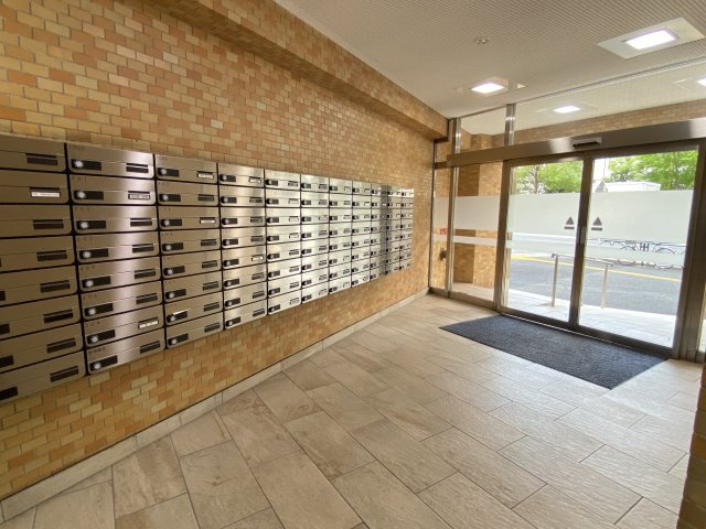 パシフィックパレス池の端のエントランス|エントランス