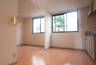 【居間・リビング】 | カサベルデ中澤 | 洋室