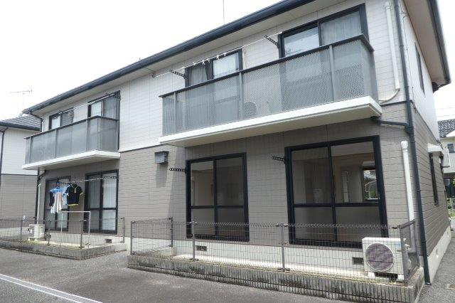 総社市福井のアパートの外観