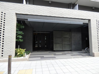 【エントランス】 | 落ち着いたエントランスです