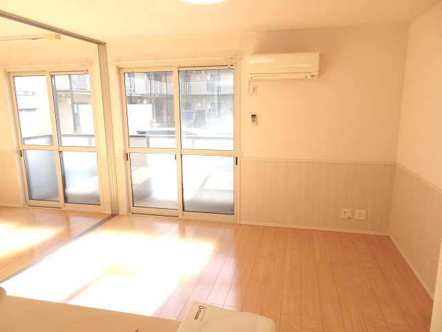 ハピネス本今の内装