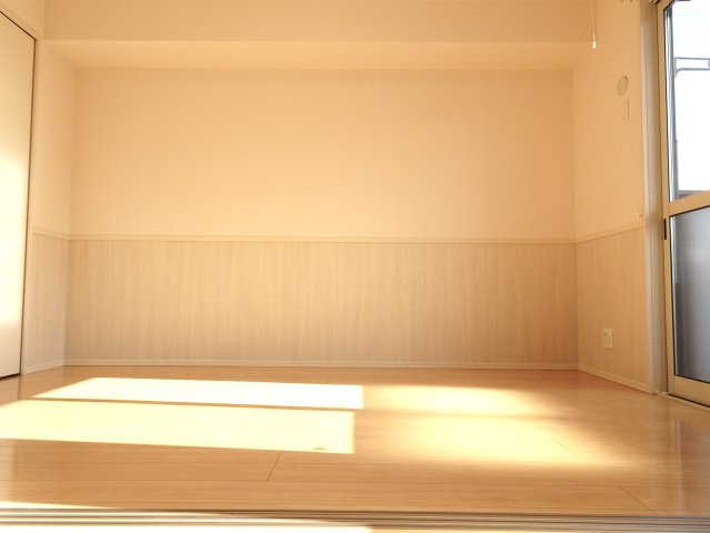 ハピネス本今の洋室