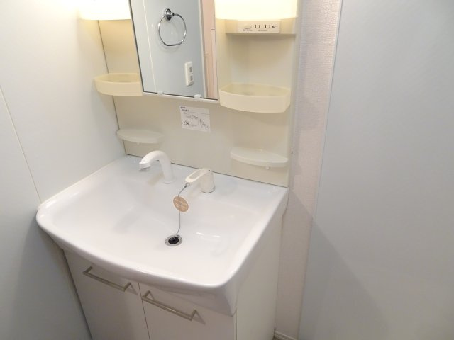 ハピネス本今の独立洗面台