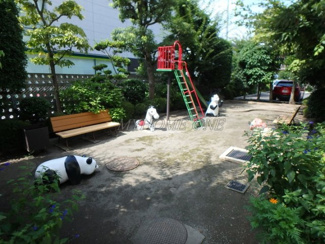 【その他共用部分】 | 敷地内遊び場