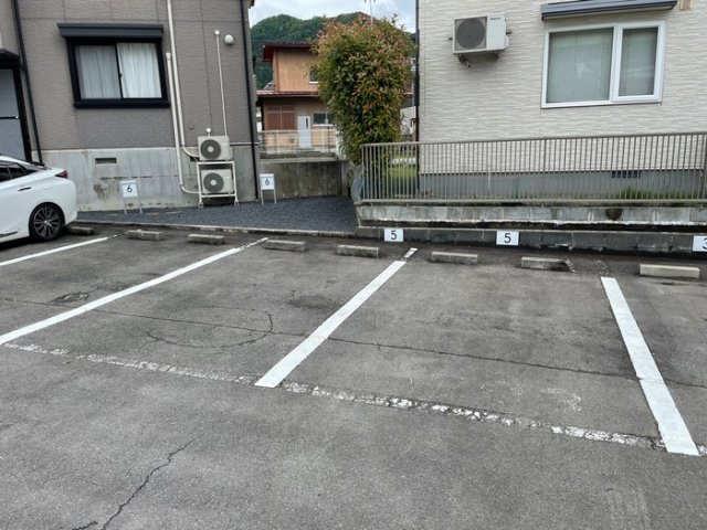 リール・ロージェＡの駐車場