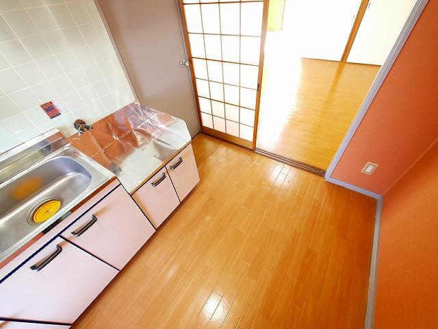 木村マンションのキッチン|キッチンでお料理をお楽しみください