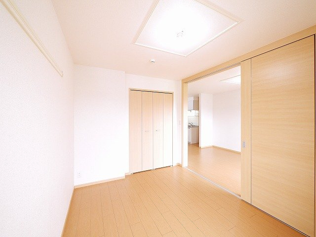 グランツ大和の洋室|使い勝手のいい洋室です