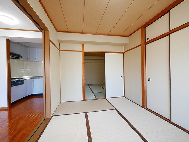 田村ビル（芝辻町４丁目）の和室