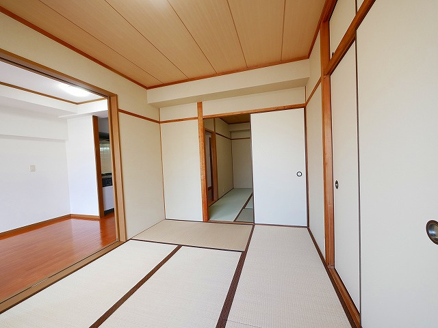 田村ビル（芝辻町４丁目）の和室