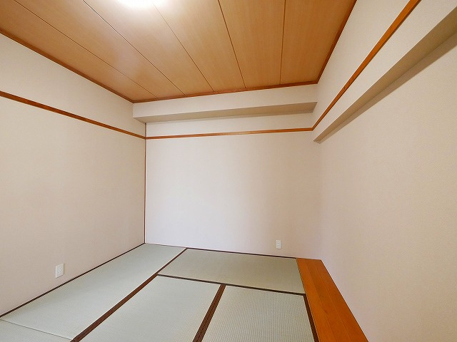 田村ビル（芝辻町４丁目）の和室