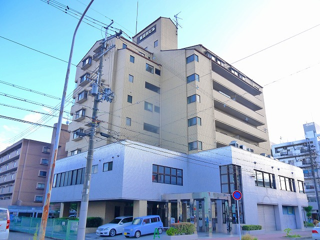 新田村ビルの外観