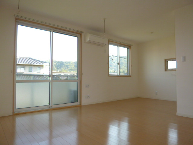 シャーメゾンきびじＤの居間・リビング