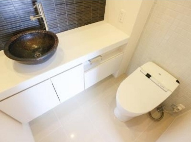 中央区八丁堀４丁目の賃貸マンションのその他|トイレ