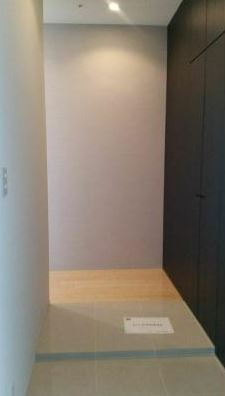 中央区八丁堀４丁目の賃貸マンションの玄関