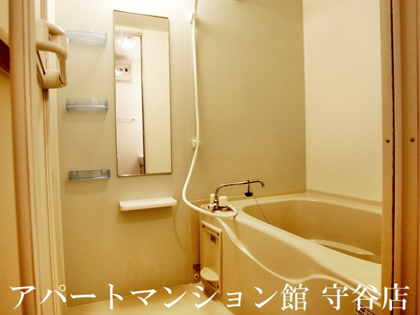 リシェコリーヌCの浴室