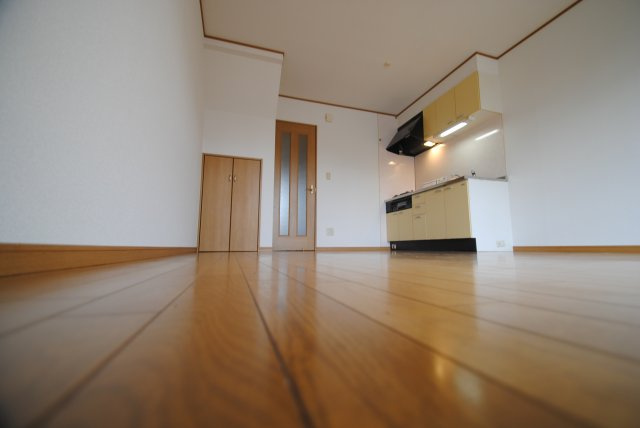 ルミエール南町の居間・リビング|内装イメージ：同物件別室