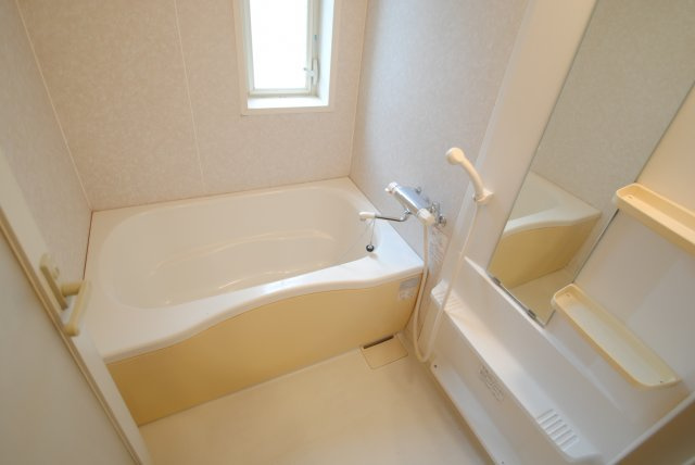 ルミエール南町の浴室|内装イメージ：同物件別室