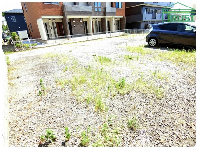 明石市野々上　土地の前面道路含む現地写真|現況は駐車場です