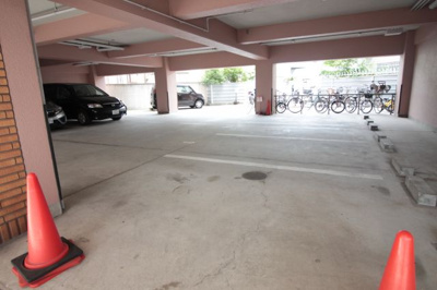 【駐車場】 | グランドール阿倍野 | 駐車場