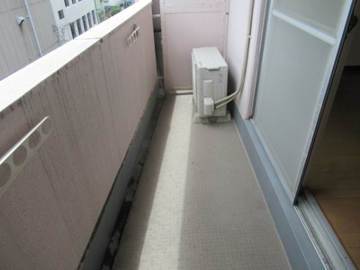 【バルコニー】 | ミドービル（八戸ノ里賃貸） | バルコニー付きです