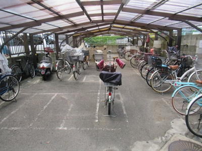 【その他】 | ミドービル（八戸ノ里賃貸） | 駐輪場です