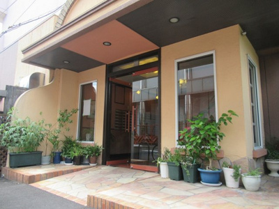 【エントランス】 | ミドービル（八戸ノ里賃貸） | エントランスです