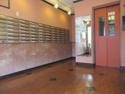 【ロビー】 | ミドービル（八戸ノ里賃貸） | 建物の内部です