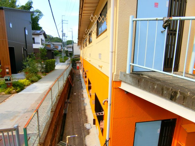 ヤングタウンのバルコニー|同物件別部屋イメージ写真