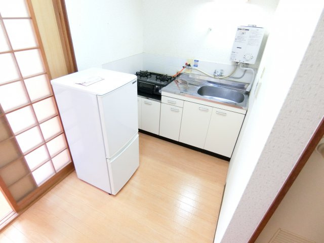ヤングタウンのキッチン|同物件別部屋イメージ写真