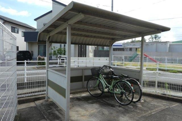 岡山市北区門前のアパートのその他共用部分|自転車置き場