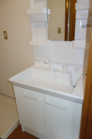 シャトー青井の独立洗面台