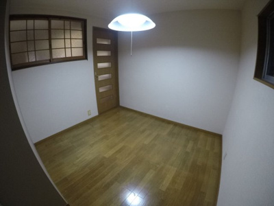 【洋室】 | 松尾貸家（北堀川）