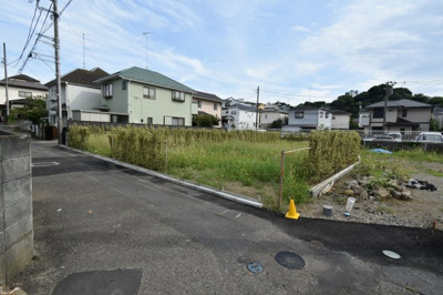 【前面道路含む現地写真】 | 鎌倉市腰越２丁目　売地　区画2