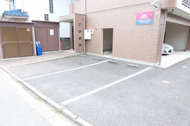 ＳＡハイムの駐車場