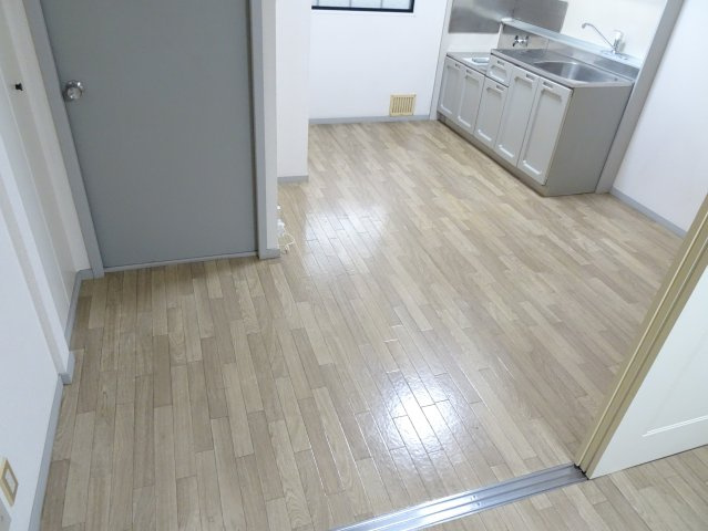 廣美ハイツの居間・リビング