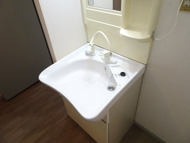 廣美ハイツの独立洗面台