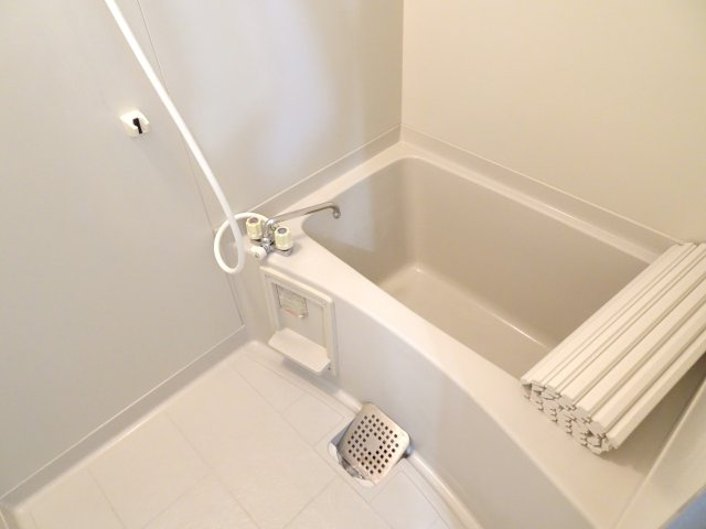 廣美ハイツの浴室