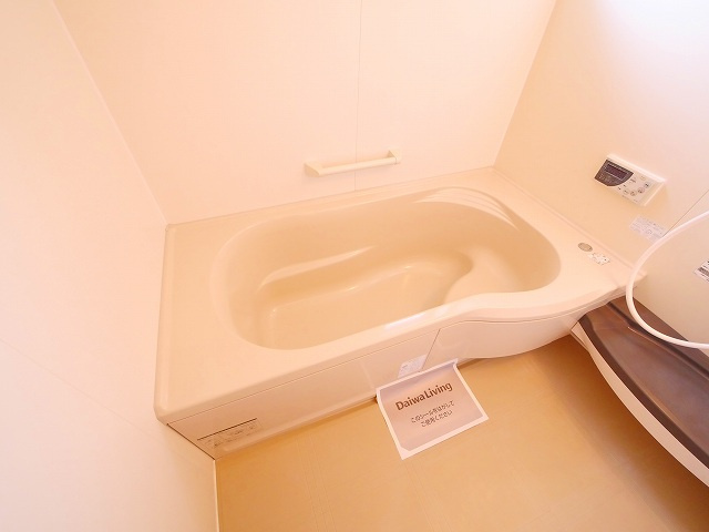 メゾン　エスポワールの浴室|日々の暮らしに欠かせないお風呂です