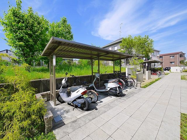 グランディール（青野町）のその他共用部分|自転車置き場