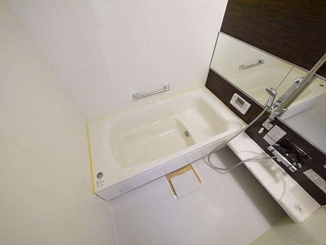 グランディール（青野町）の浴室|コンパクトで使いやすいお風呂です