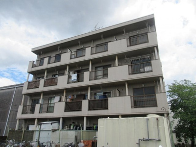 【外観】 | ベルビュー松田（高井田賃貸） | 外観は落ち着いています