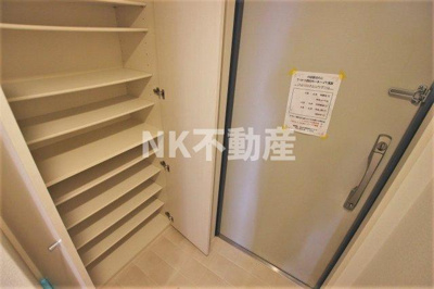 【玄関】 | FIELD(フィールド）（長瀬賃貸） | シューズボックスです