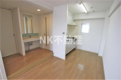 【居間・リビング】 | FIELD(フィールド）（長瀬賃貸） | 洋室です