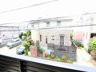 【展望】 | プチ・ヴィラージュA | バルコニーからの眺望です♪2階にあるので人目が気にならないのが嬉しいですよね☆