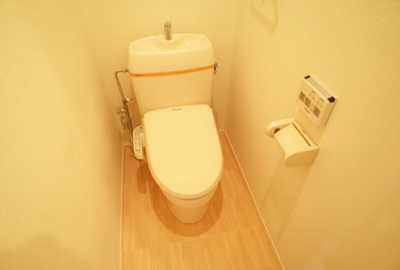 【トイレ】 | フィカーサ大久保 | 温水洗浄便座