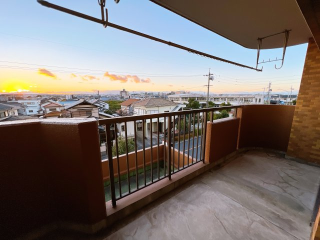 イーストタウンの展望