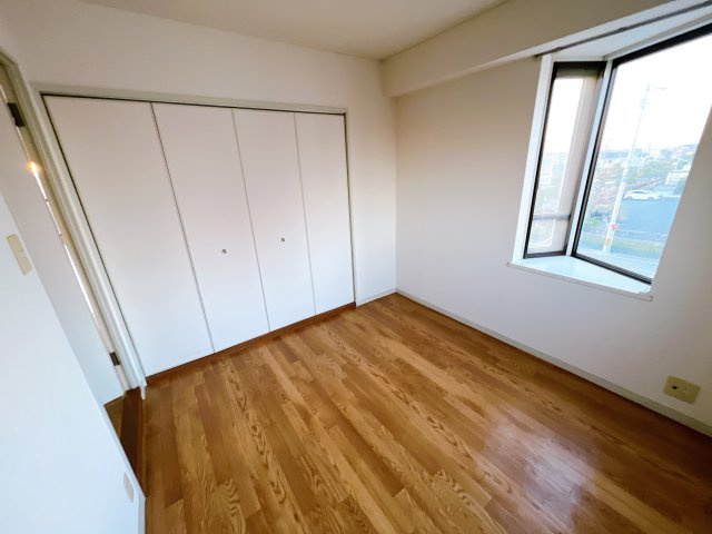 イーストタウンの居間・リビング